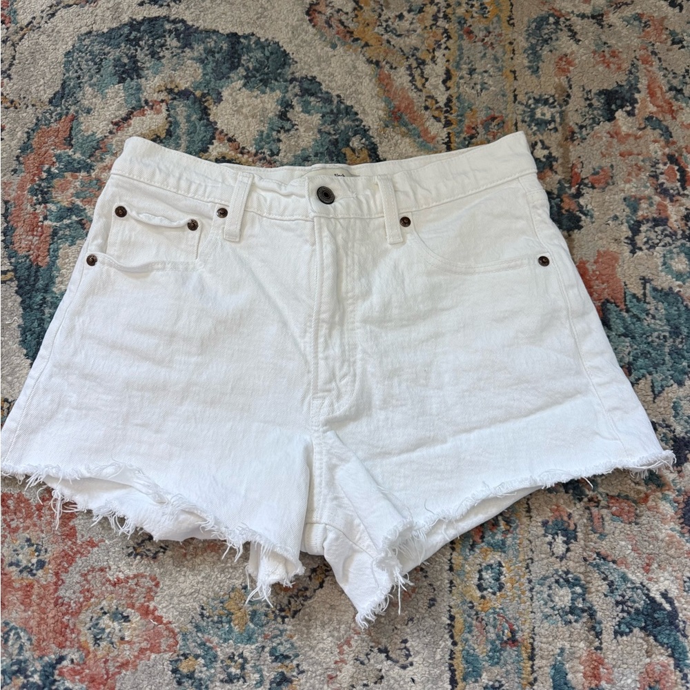 Abercrombie High-Rise 90s cutoff Denim Shorts - white